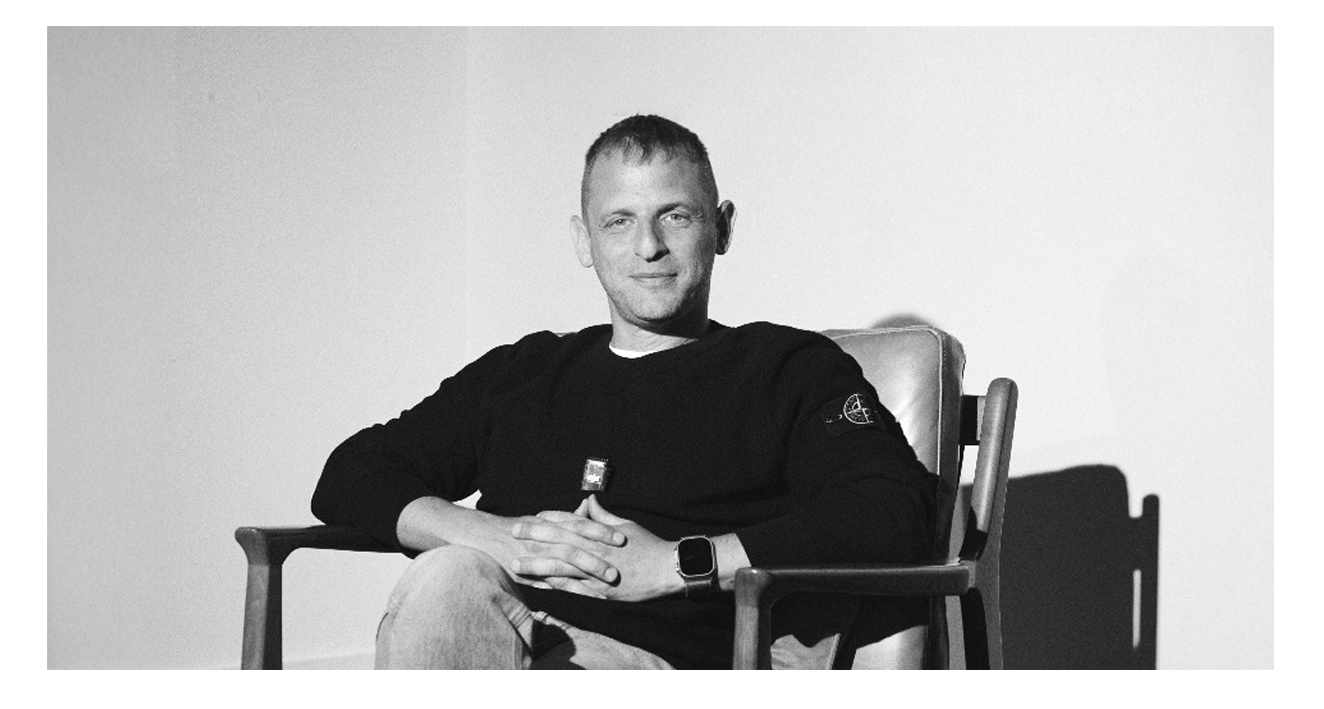 Duncan Kreeger founder of TAB  property finance company in a black and white studio portrait